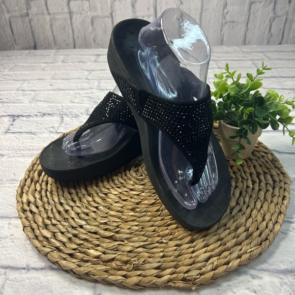 Vionic Black Sparkle Sandals. Size 9. - Picture 1 of 8